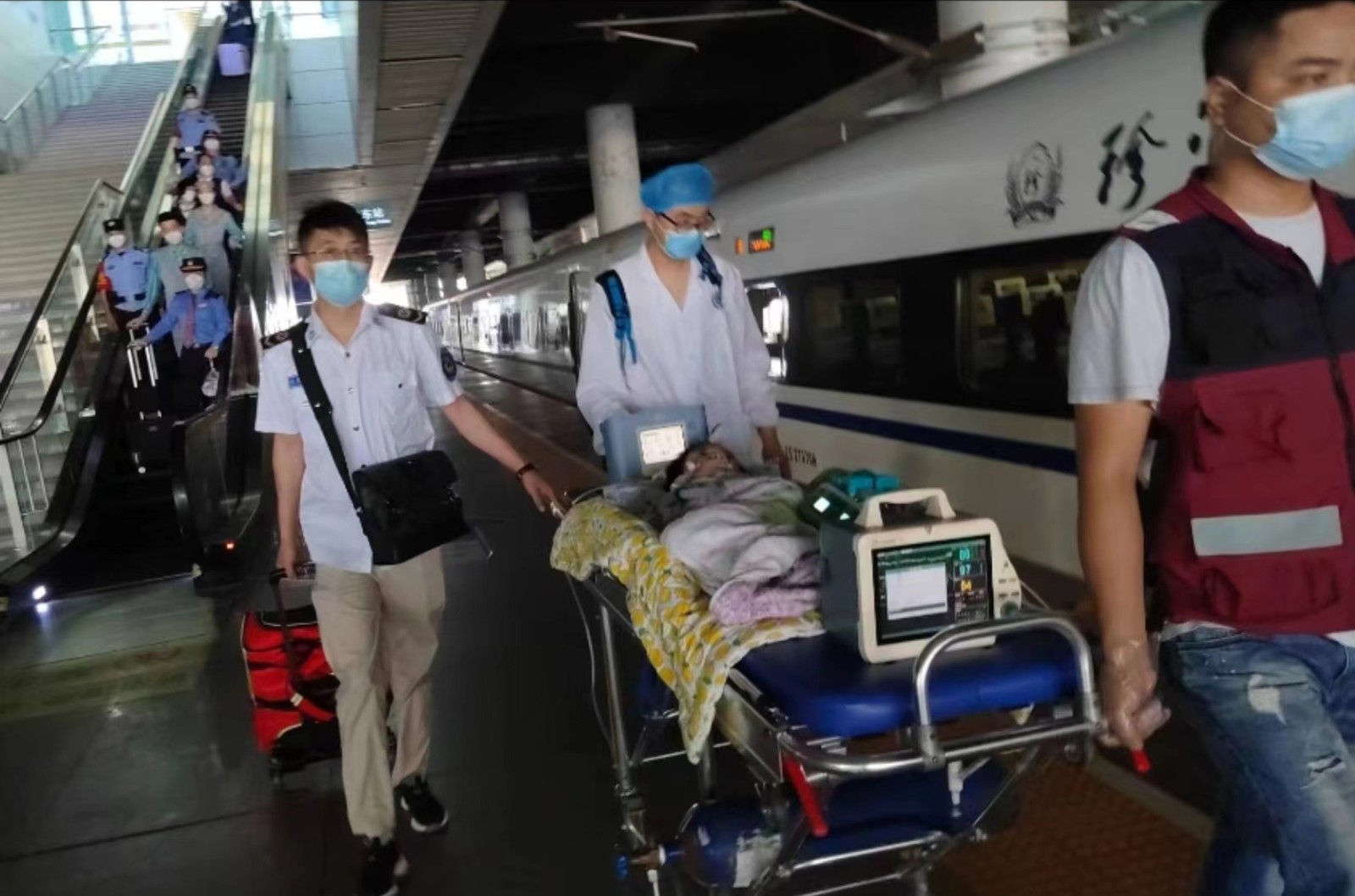 洋县高铁转运公司